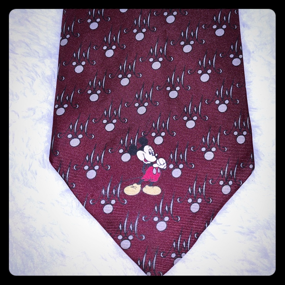 Disney MM tie